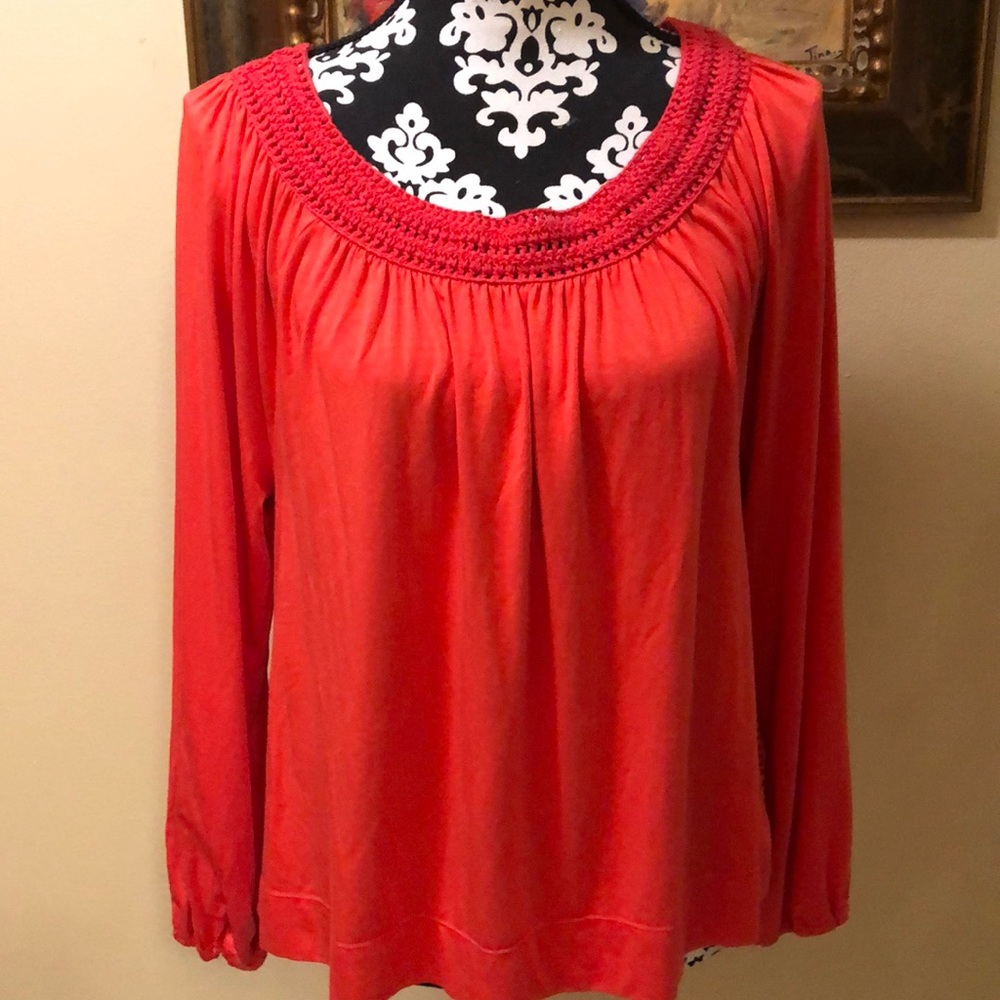 ❣️Ella Moss sift crochet neckline and open side trim long sleeve bohemian top